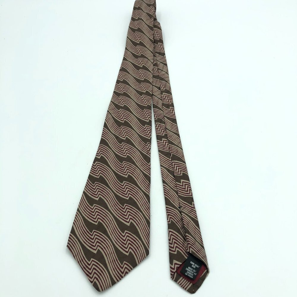 Guy Laroche Paris Brown and Red Made In Canada Silk Tie
